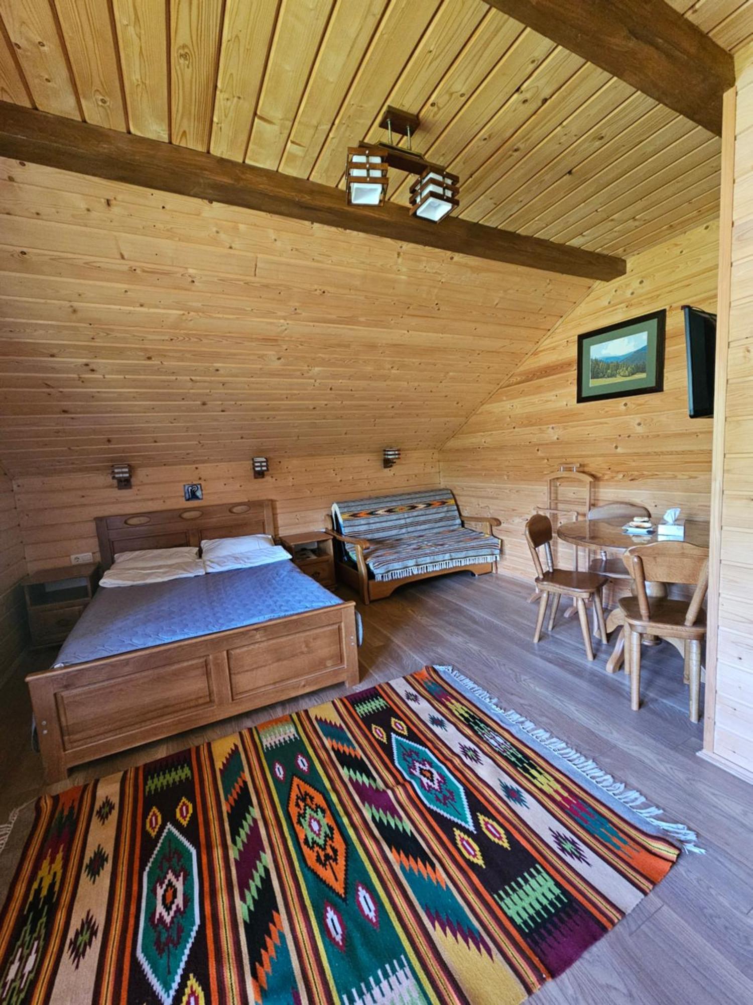 Guesthouse Kolo Druziv Tatariv Dış mekan fotoğraf