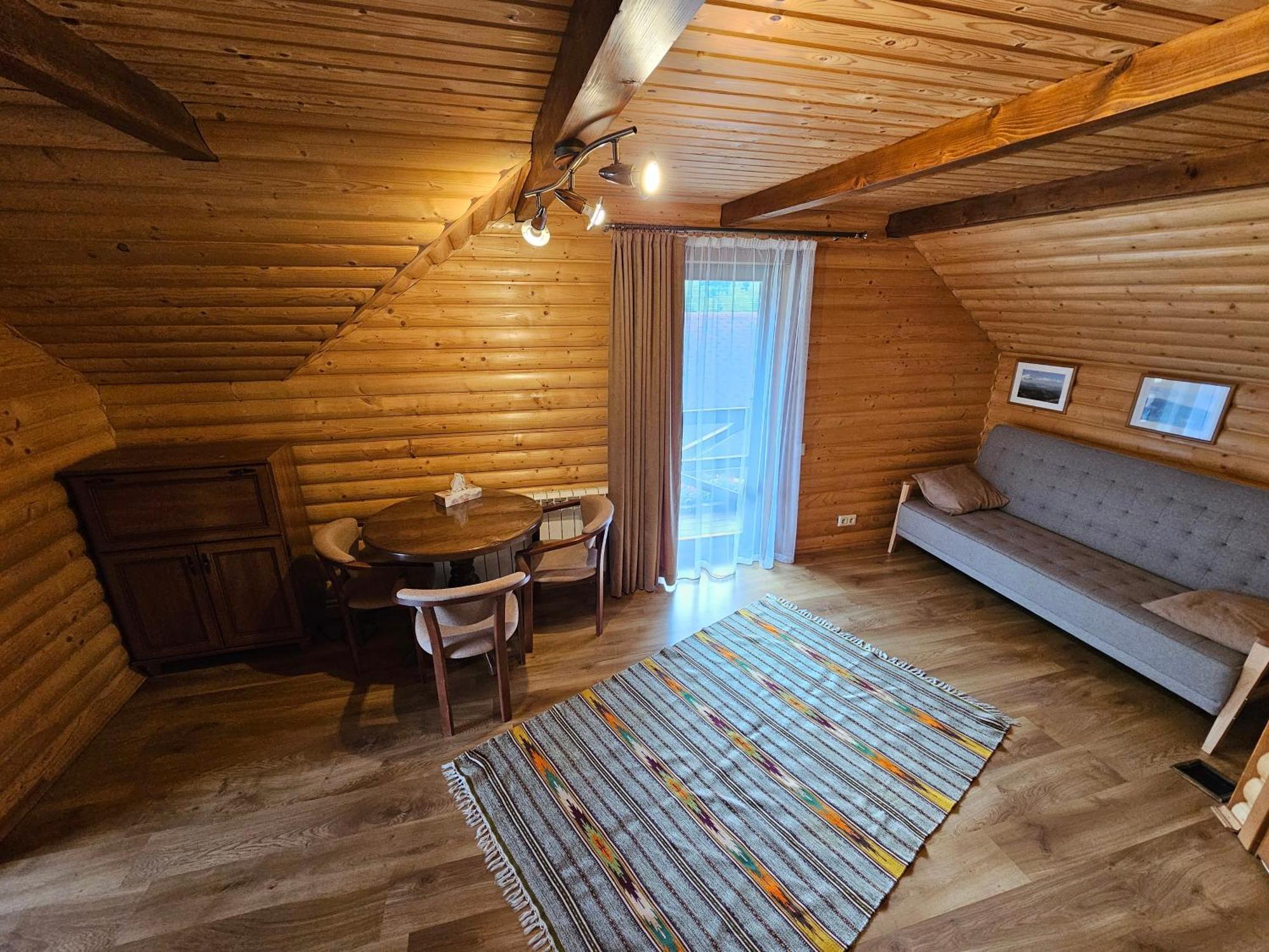 Guesthouse Kolo Druziv Tatariv Dış mekan fotoğraf
