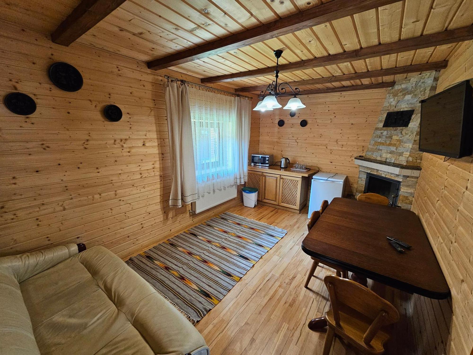 Guesthouse Kolo Druziv Tatariv Dış mekan fotoğraf