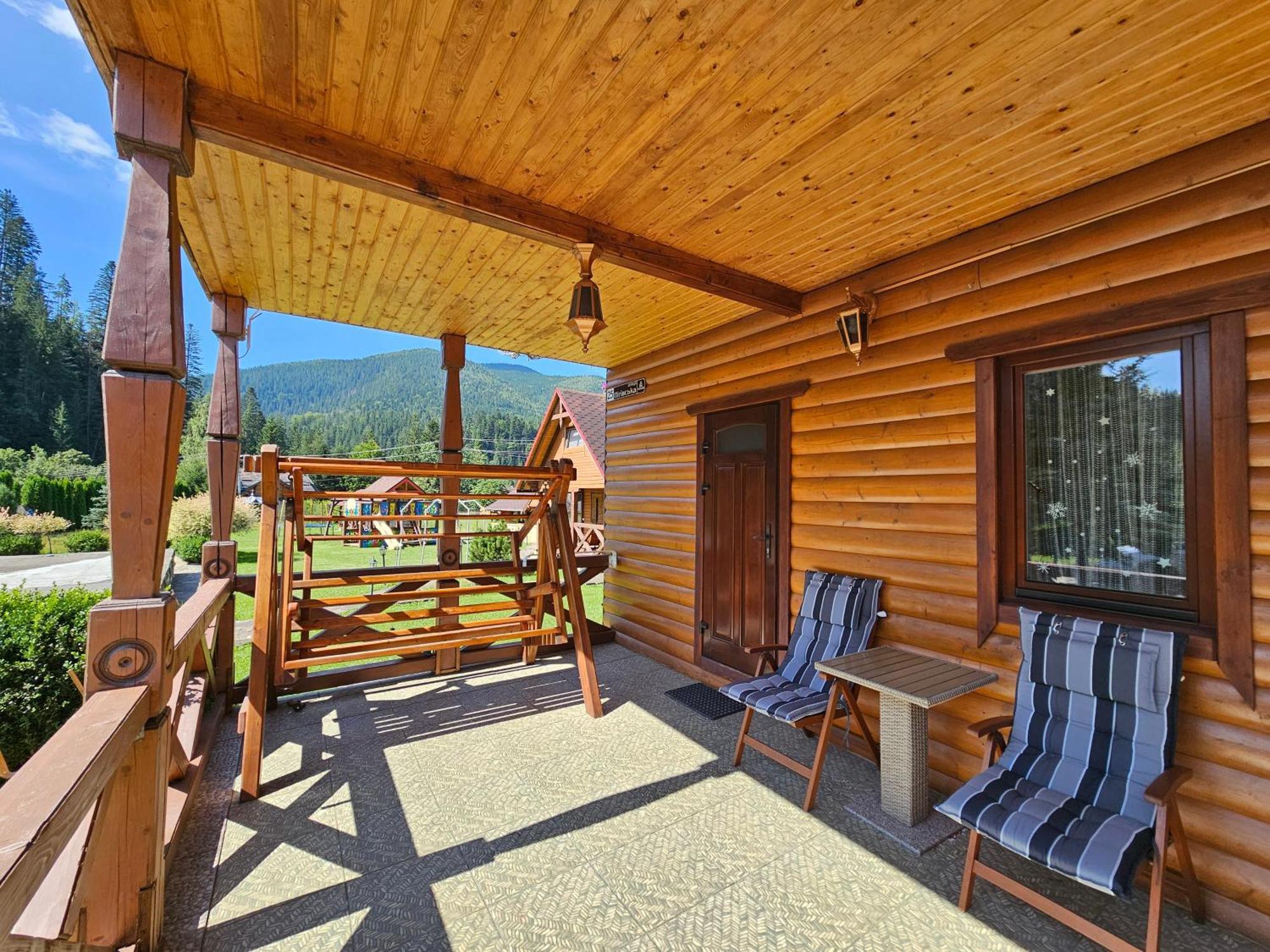 Guesthouse Kolo Druziv Tatariv Dış mekan fotoğraf