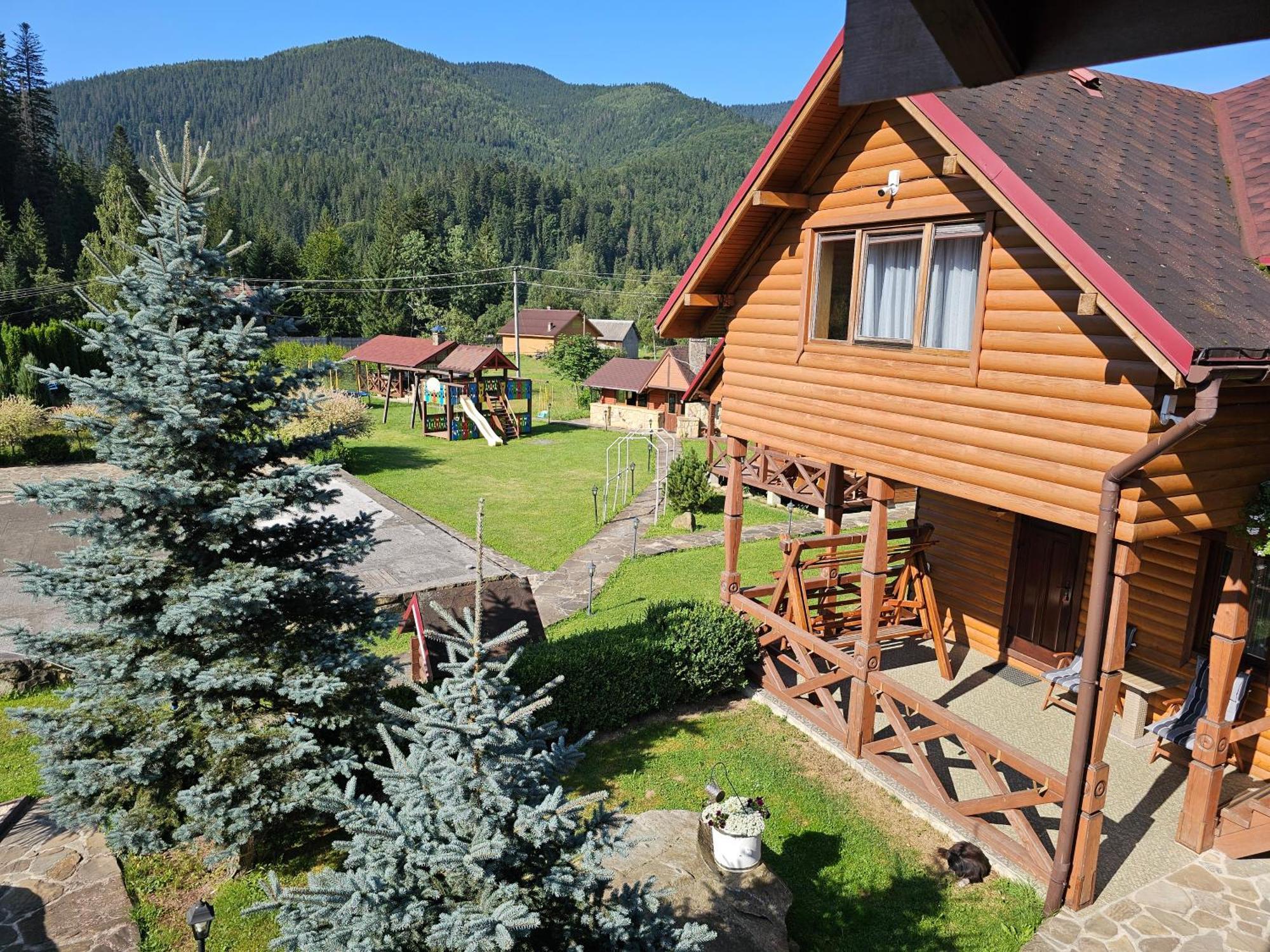 Guesthouse Kolo Druziv Tatariv Dış mekan fotoğraf