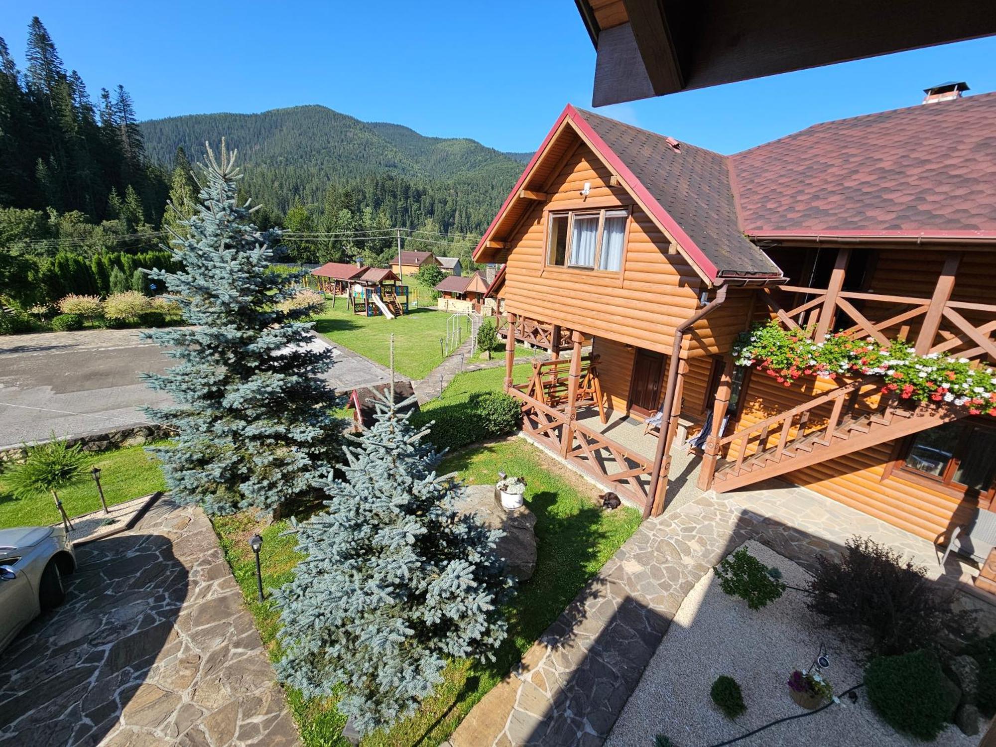 Guesthouse Kolo Druziv Tatariv Dış mekan fotoğraf