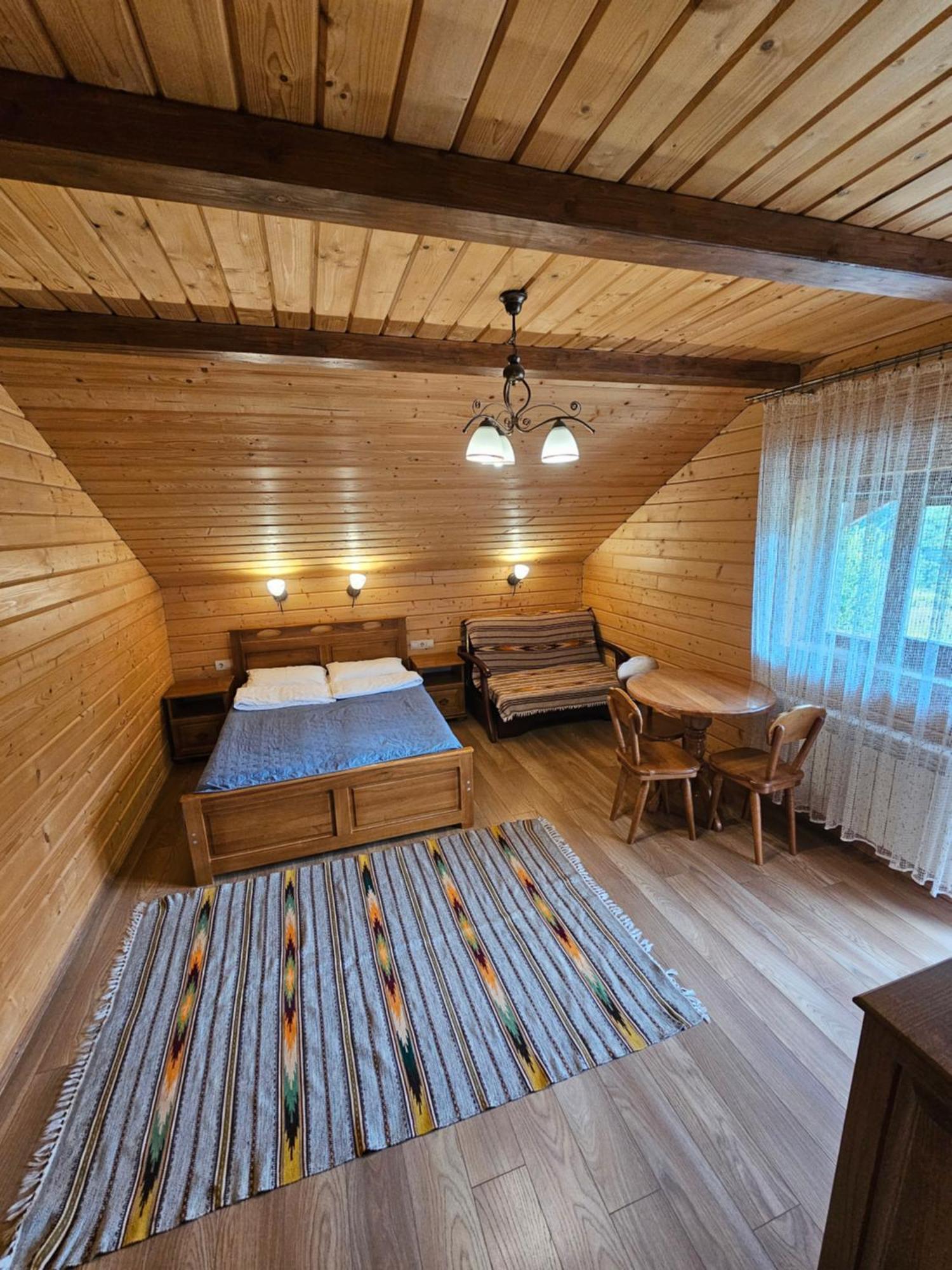 Guesthouse Kolo Druziv Tatariv Dış mekan fotoğraf