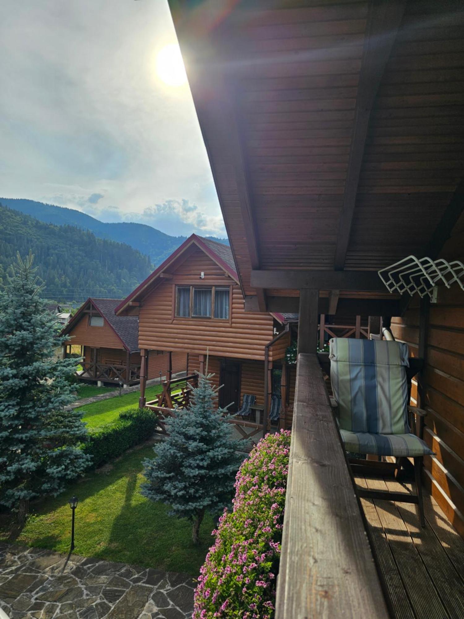 Guesthouse Kolo Druziv Tatariv Dış mekan fotoğraf